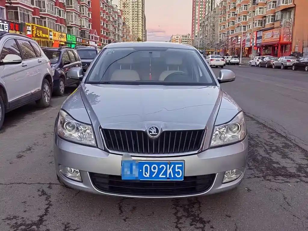 Skoda Octavia Classic 1.6L Manual Yijie