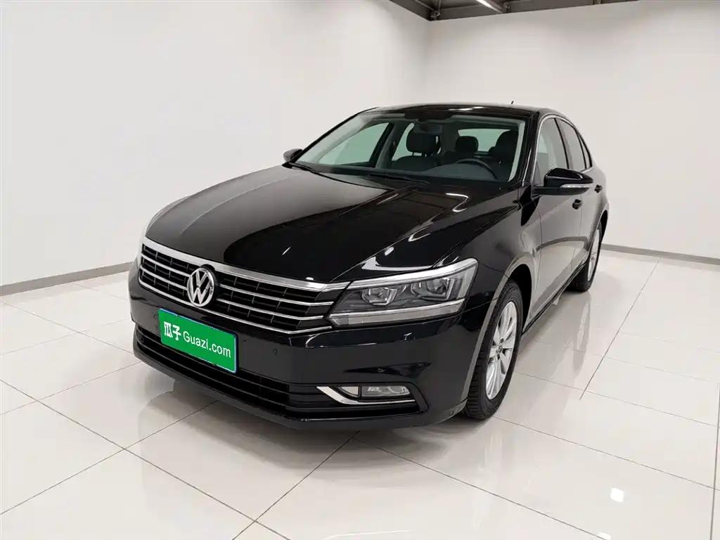 Volkswagen Passat 330TSI DSG Honored