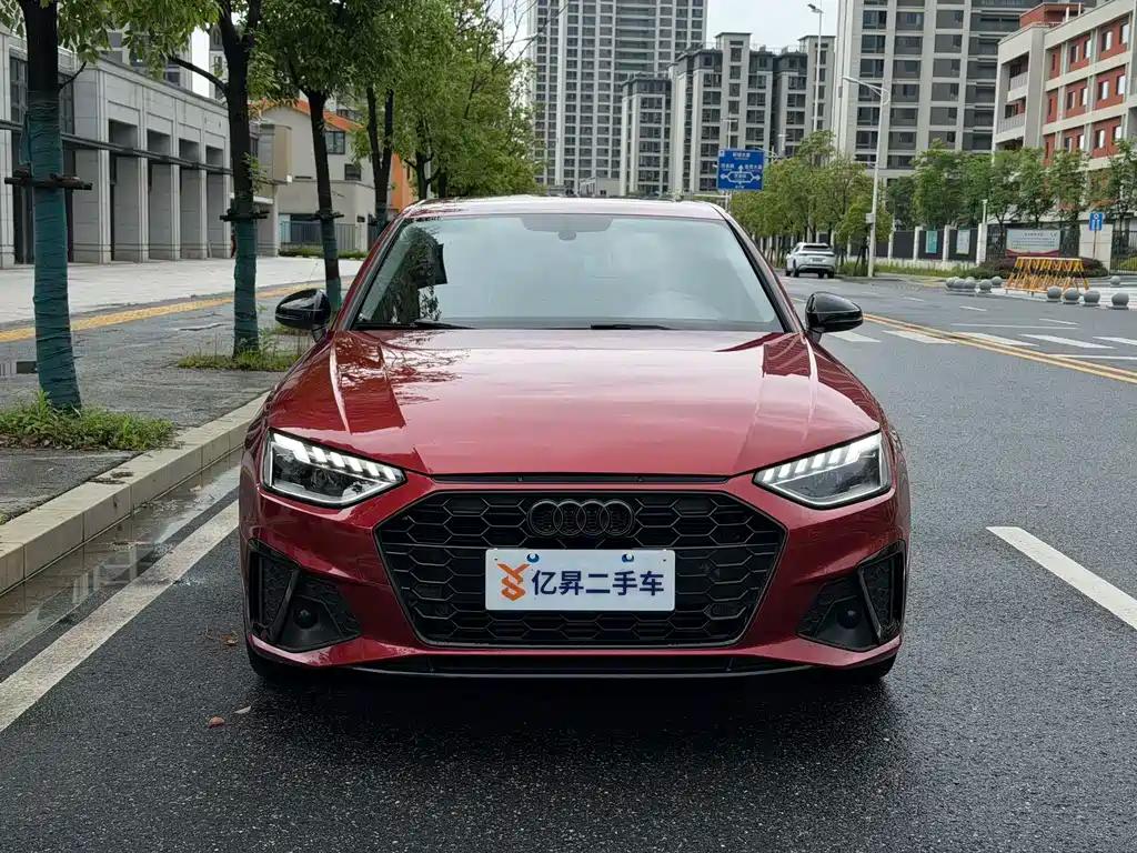 Audi A4L 40 TFSI Fashion Dynamic