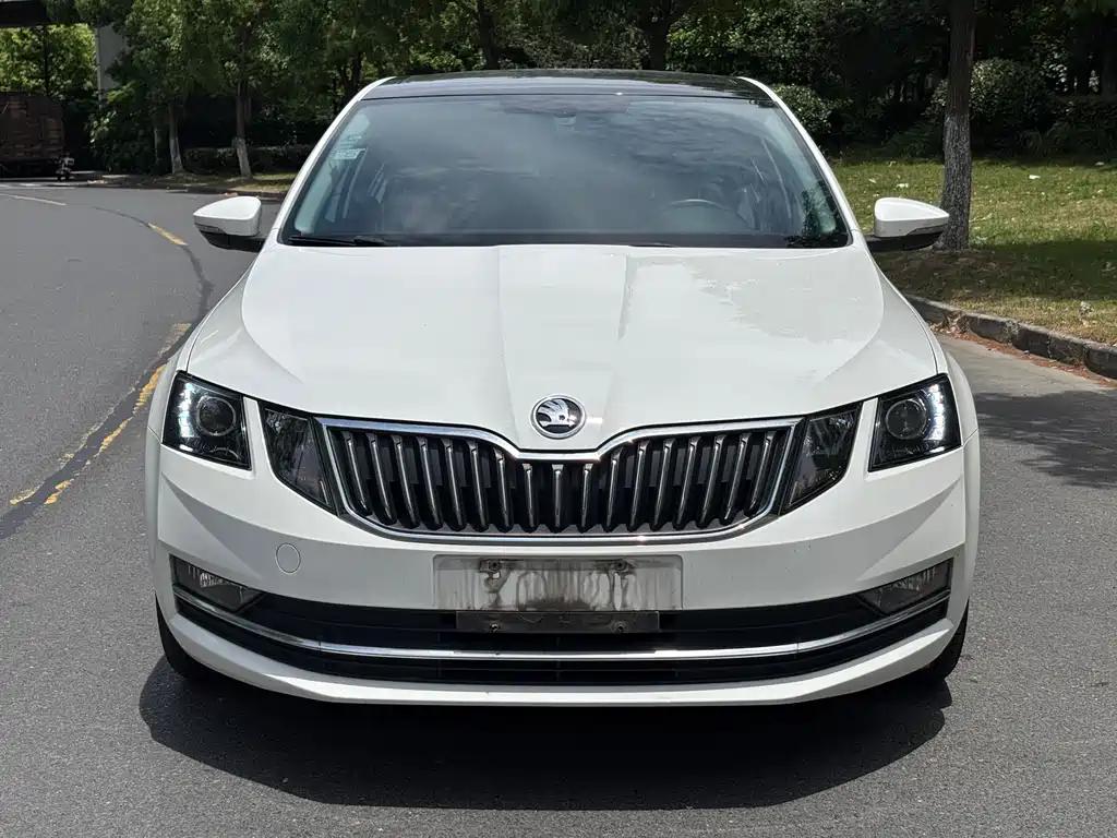 Skoda Octavia 1.6L Auto Luxury
