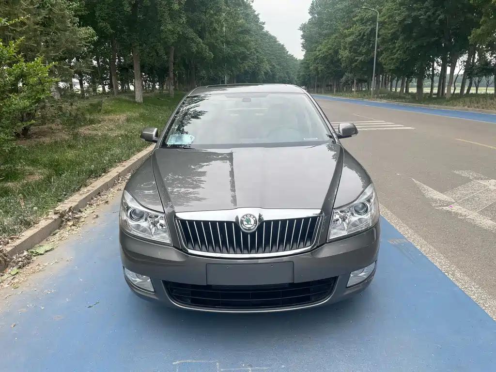 Skoda Octavia 1.6L Auto Elegant