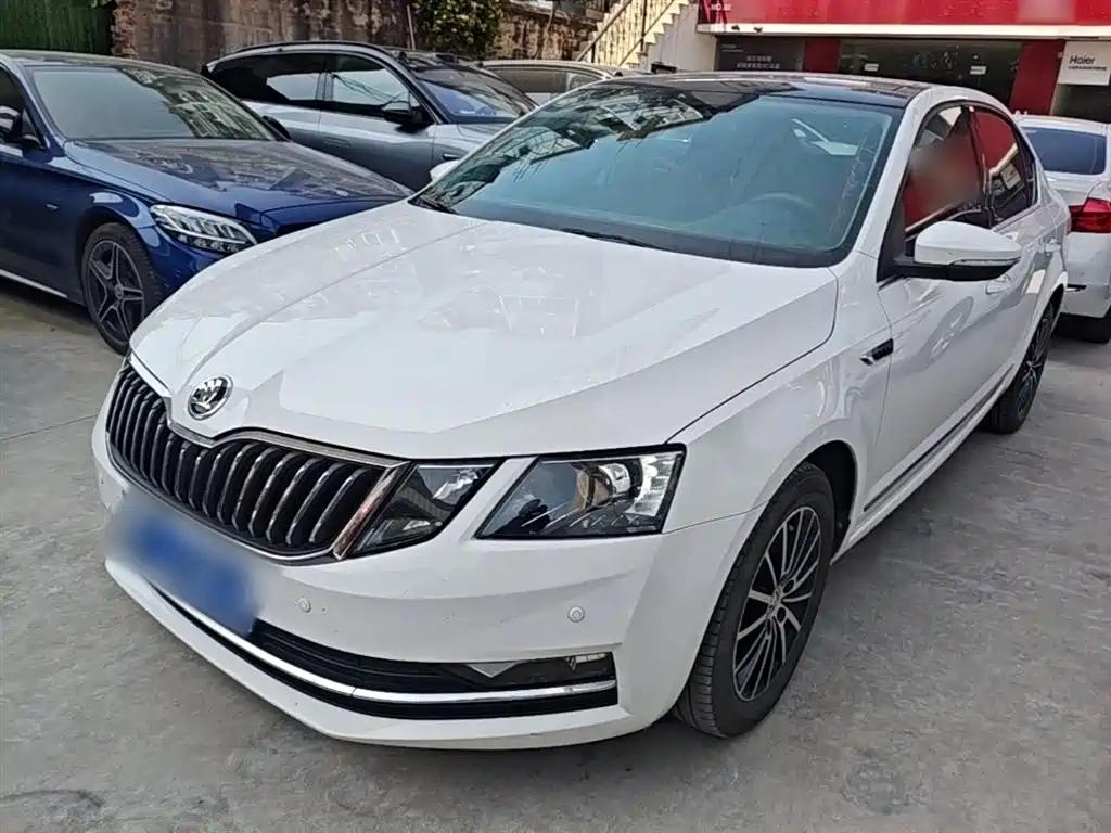 Skoda Octavia TSI230 DSG Luxury