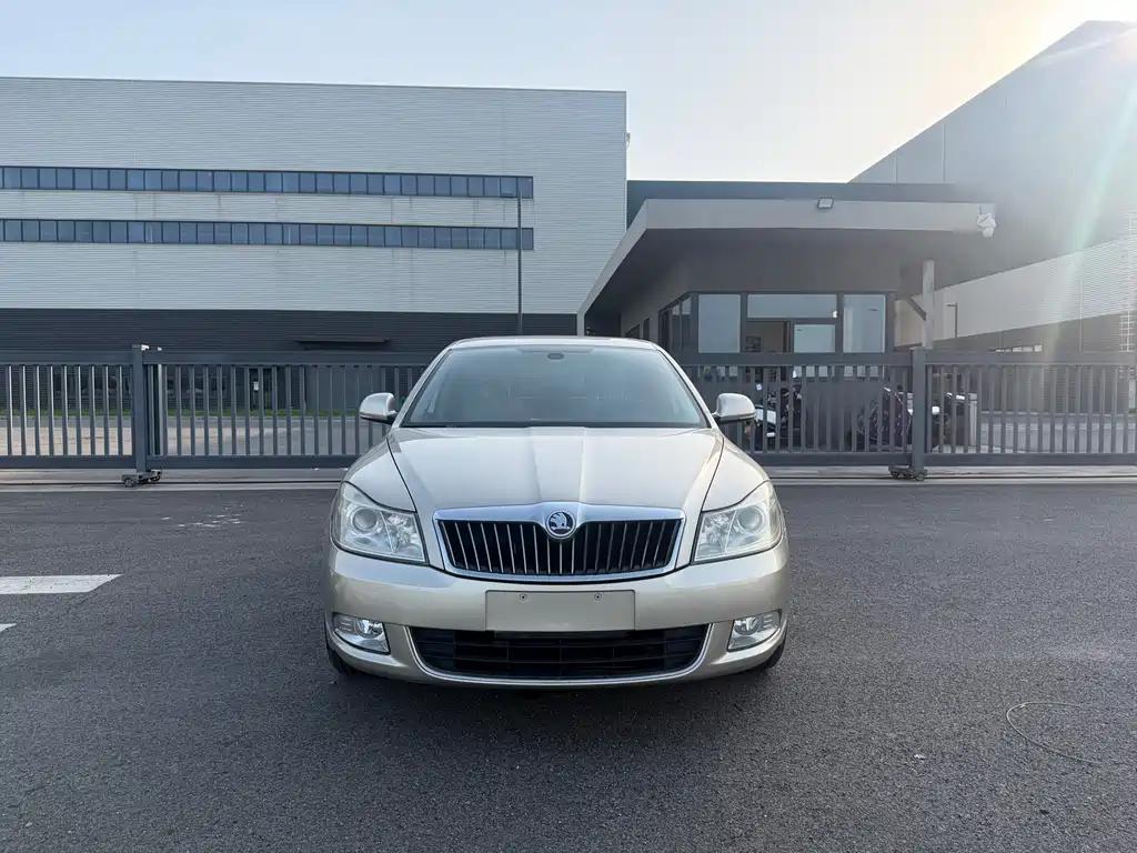 Skoda Octavia 1.6L Auto Elegant