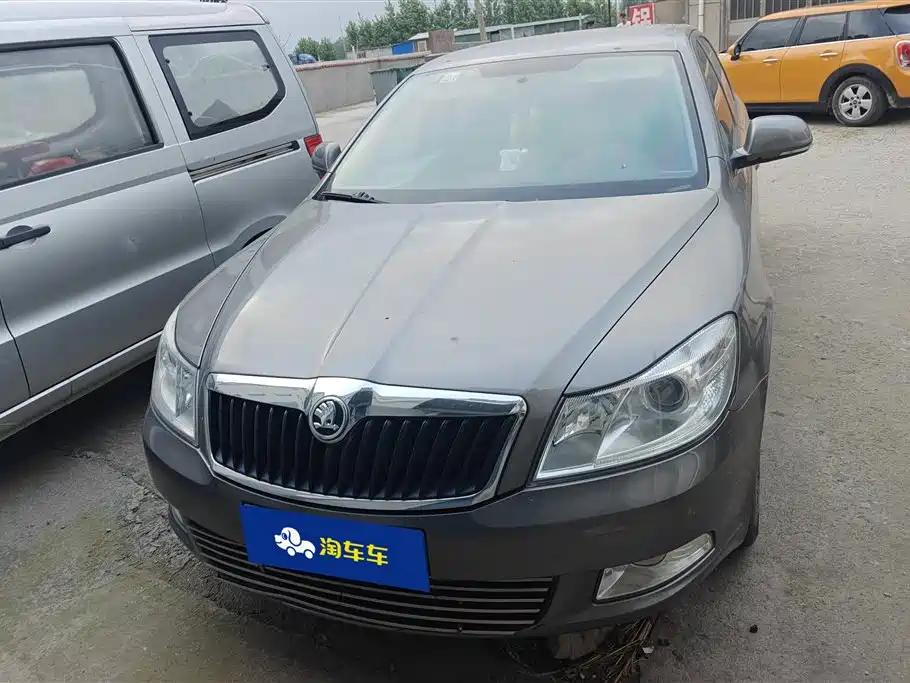 Skoda Octavia Classic 1.6L Auto Verso