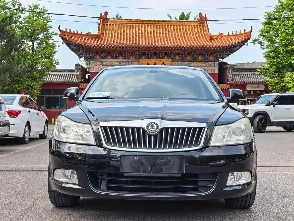 Skoda Octavia 1.6L Auto Elegant