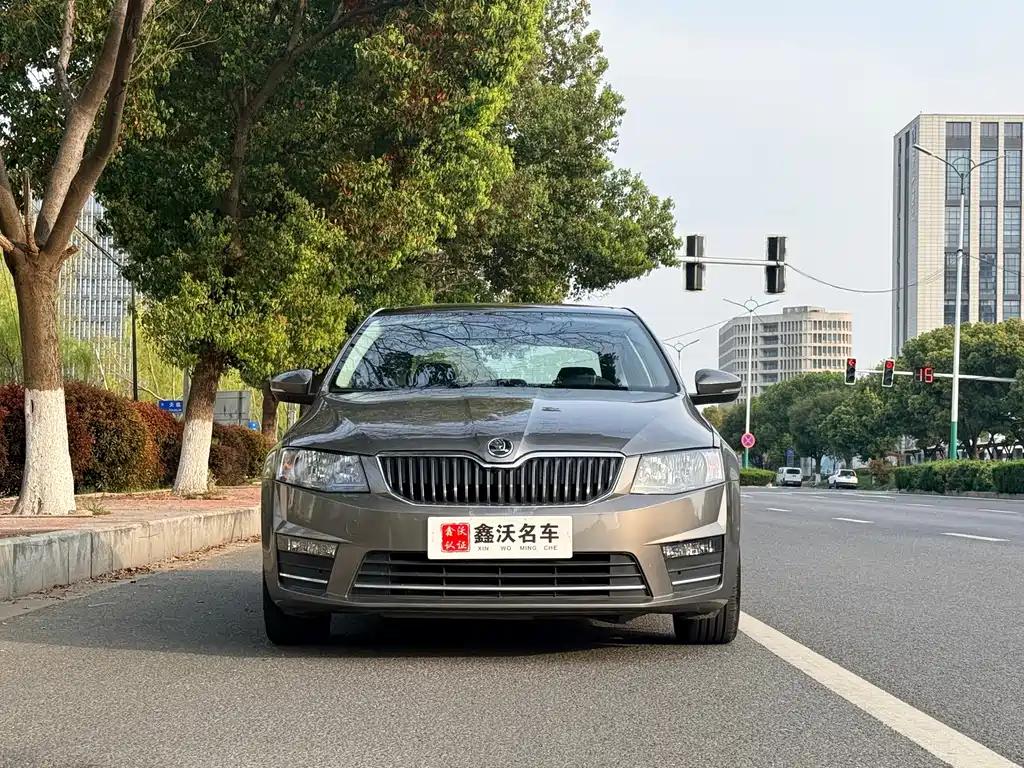 Skoda Octavia 2017 1.6L Механика
