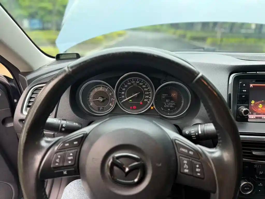 Mazda Atenza 2.0L Blue Sky Fashion