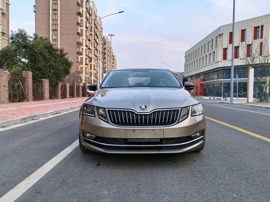 Skoda Octavia TSI280 DSG Luxury