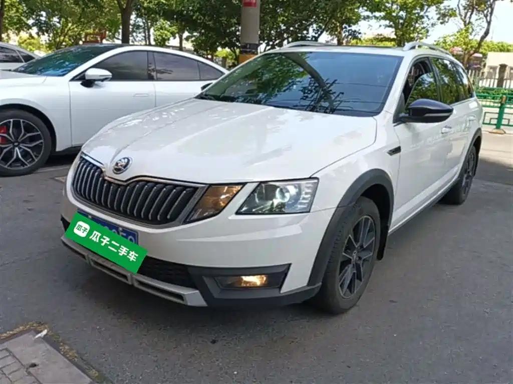 Skoda Octavia 2019 TSI230 DSG V
