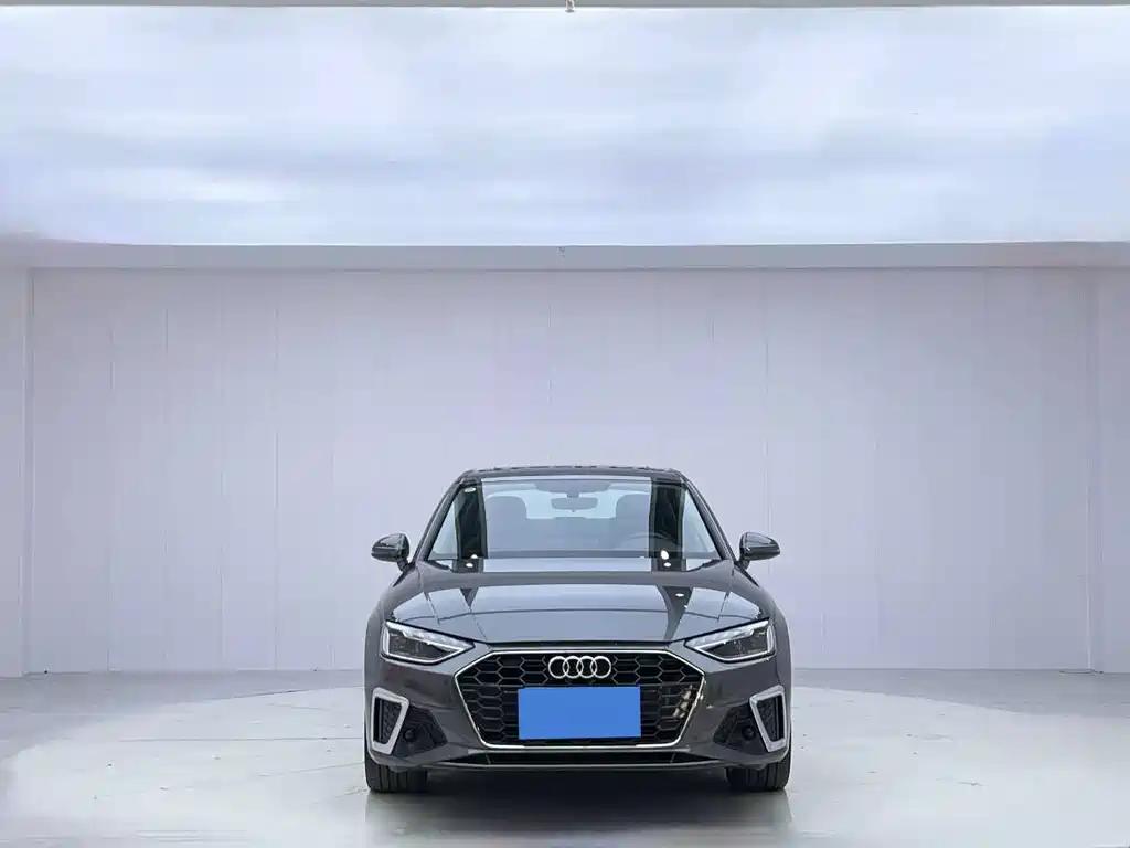 Audi A4L 40 TFSI Fashion Dynamic