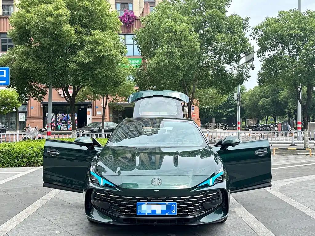 MG MG7 2.0T Auto Trophy+ Turbo Dazzling