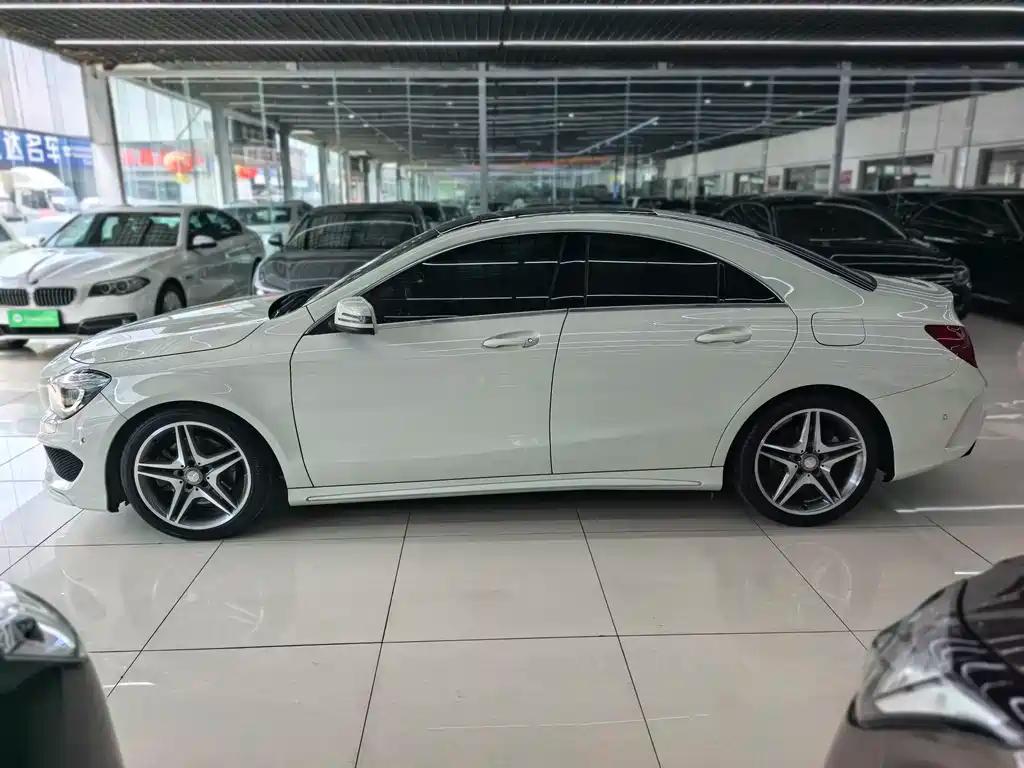 Mercedes-Benz CLA (Import) CLA 220 4MATIC