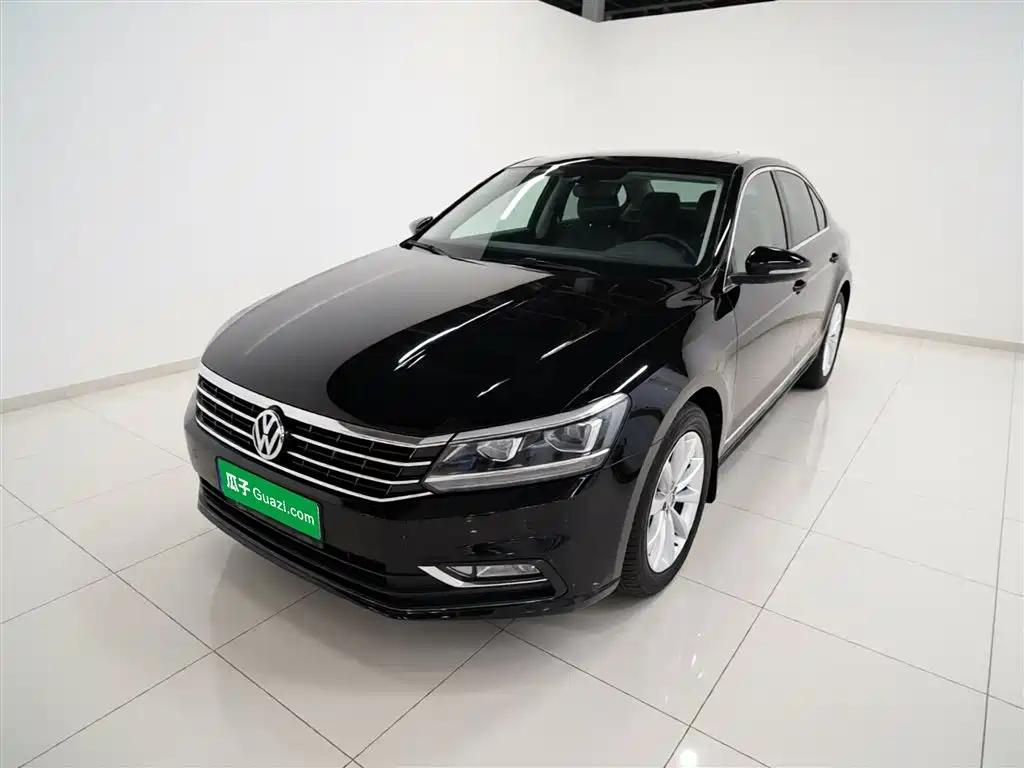 Volkswagen Passat 330TSI DSG Honored