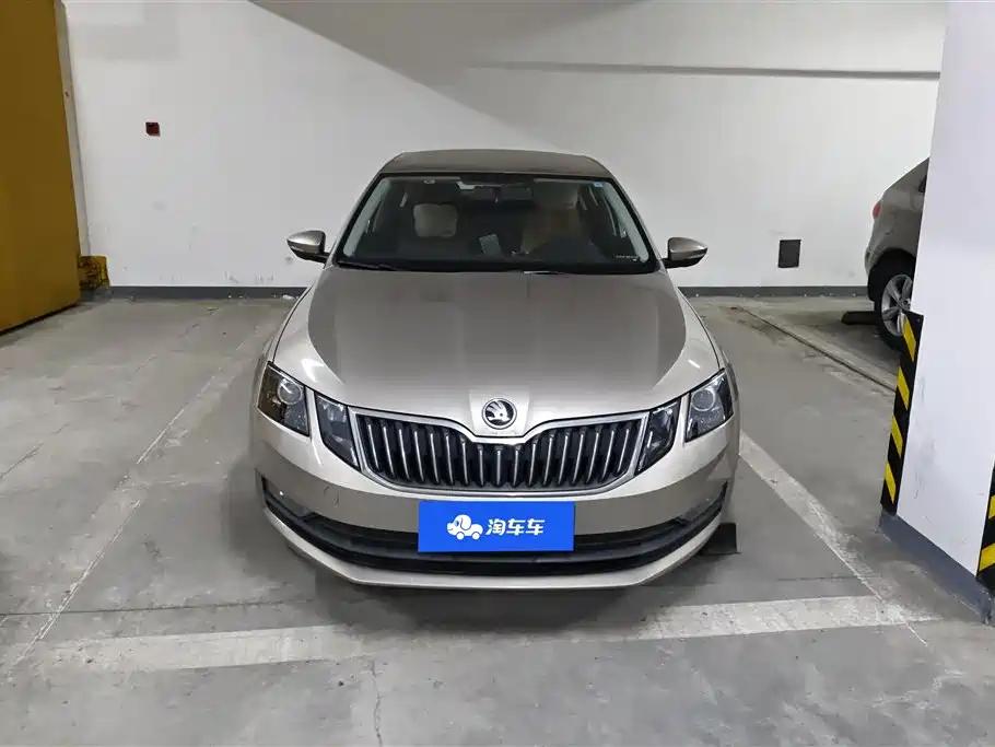 Skoda Octavia 2019 TSI230 DSG VI