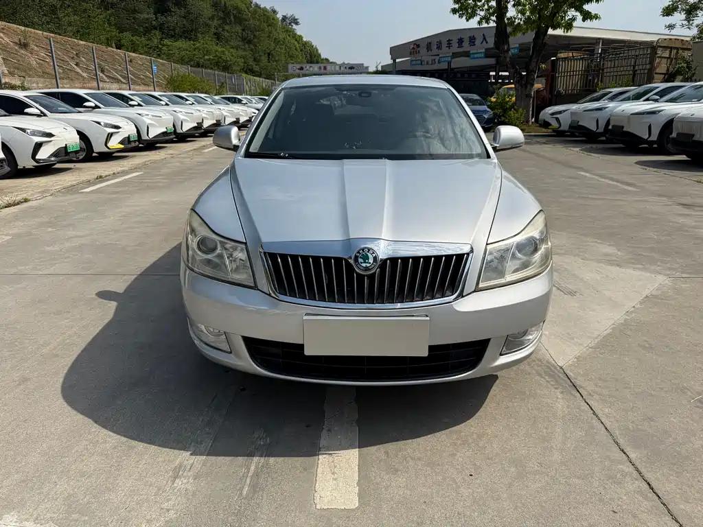 Skoda Octavia 1.6L Auto Elegant