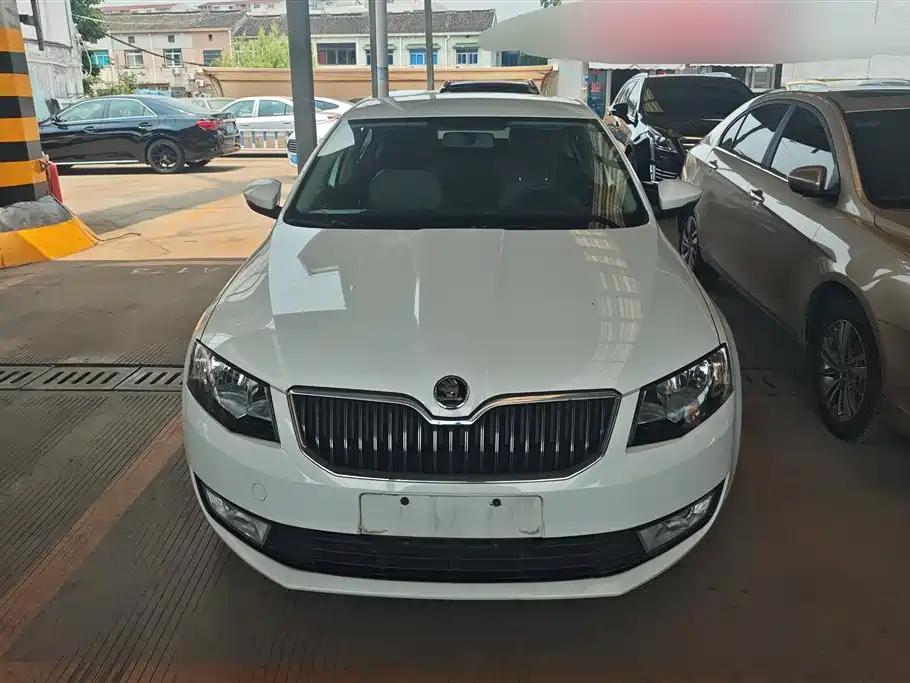 Skoda Octavia 1.6L Auto Creation