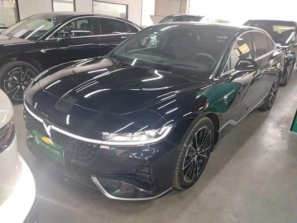 Voyah Zhuiguang PHEV 4WD Ultra Long Range Flagship