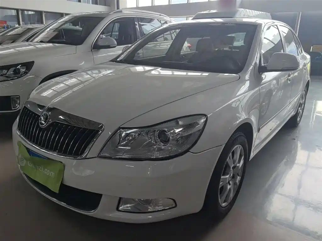 Skoda Octavia Classic 1.6L Auto Yijie