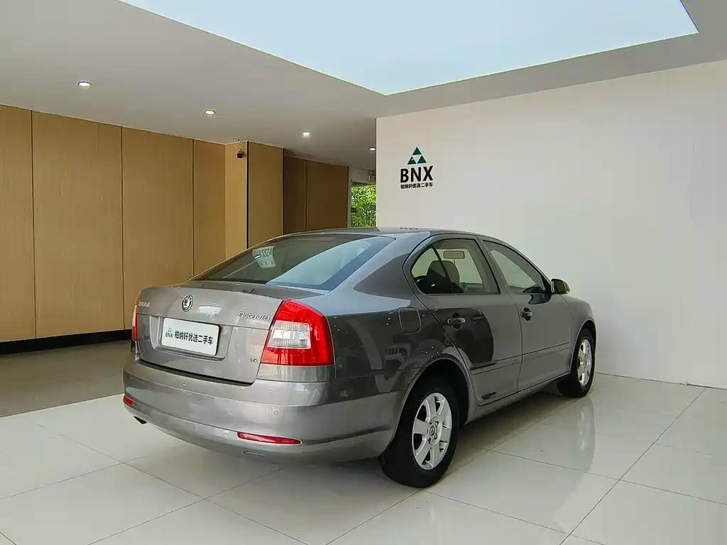 Skoda Octavia 1.6L Auto Yijie