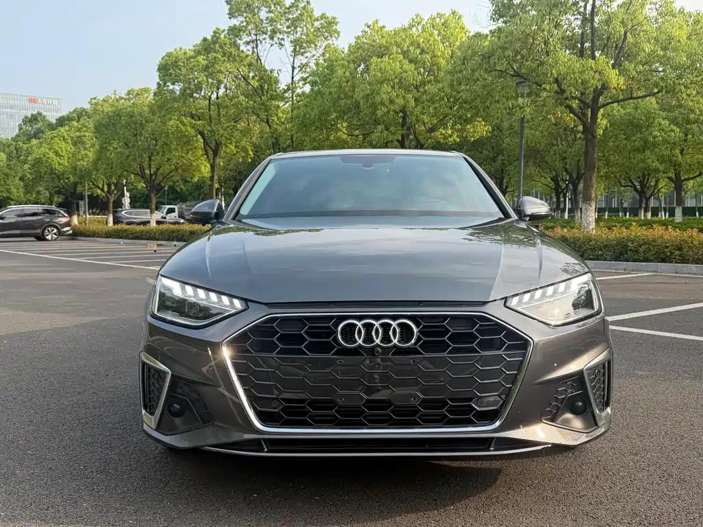 Audi A4L 40 TFSI Fashion Dynamic