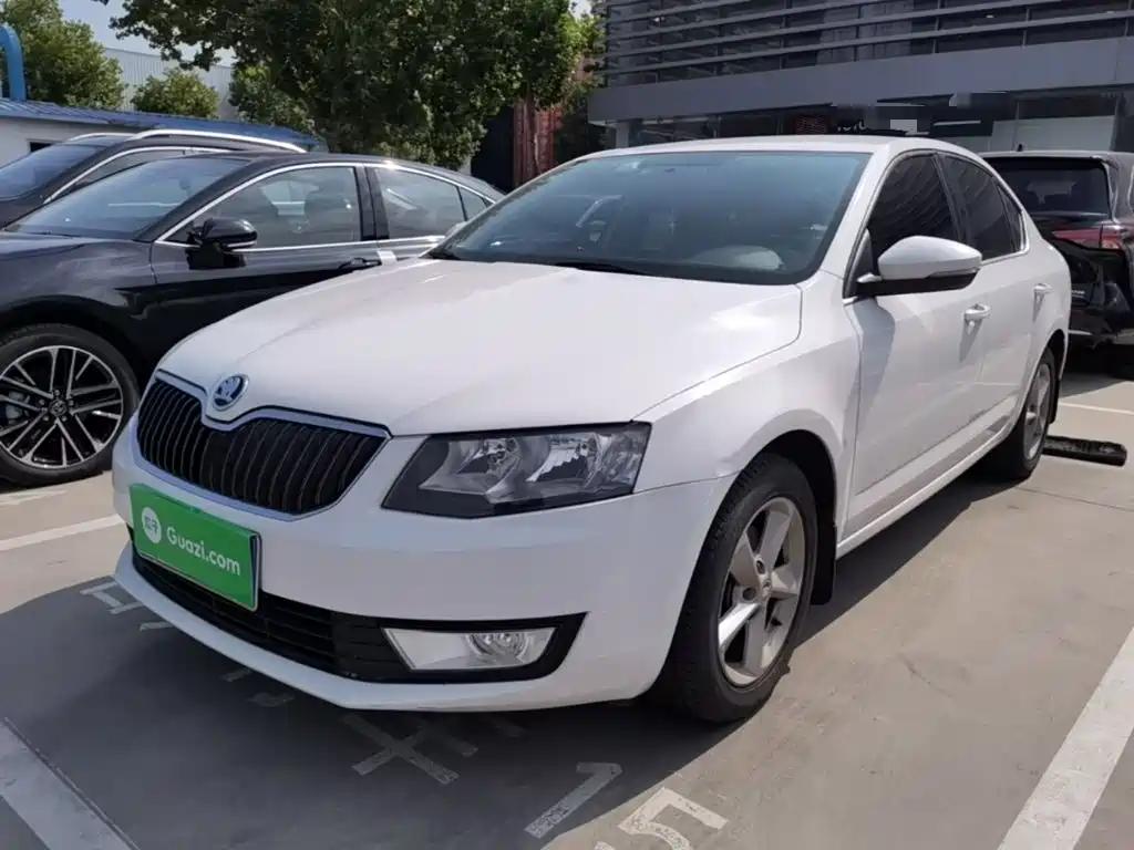 Skoda Octavia 1.6L Auto Yijie