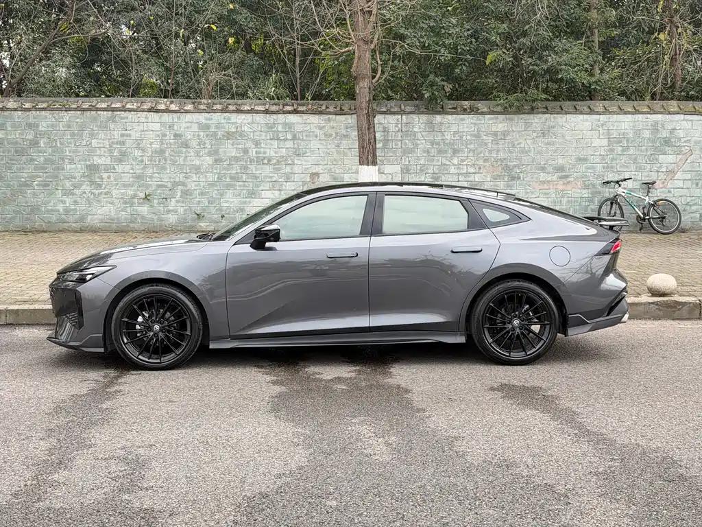 Changan UNI-V 1.5T Distinguished Sport