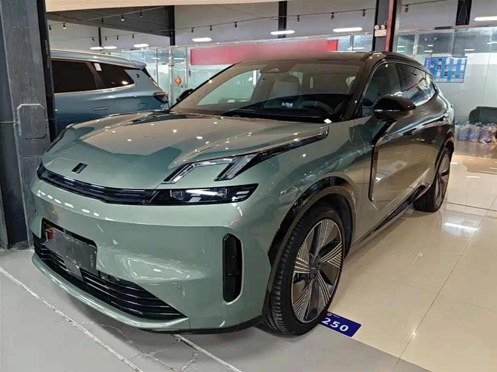 Lynk & Co 08 EM-P 220km 4WD Performance Halo