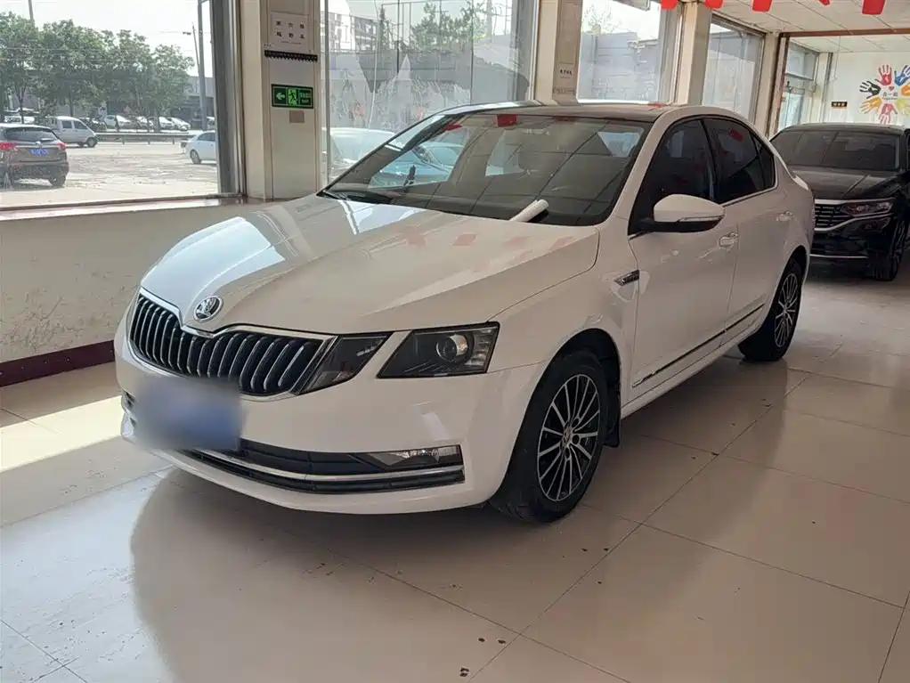 Skoda Octavia TSI230 DSG Luxury