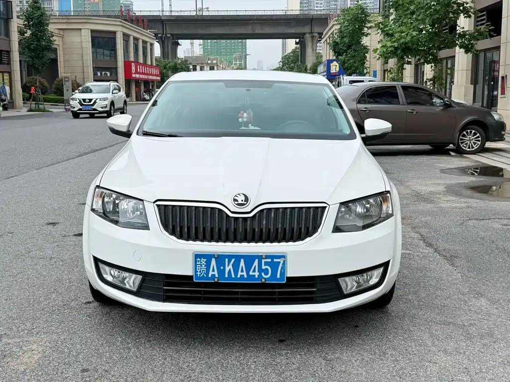 Skoda Octavia 1.6L Auto Yijie