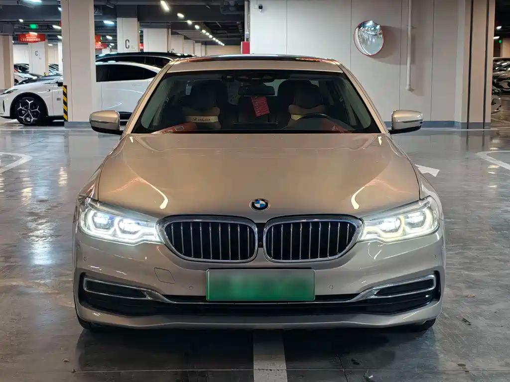 BMW 5 Series NEV Facelift 530Le Luxury Package