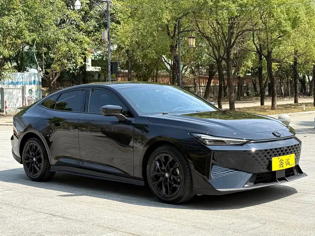 Changan UNI-V 1.5T Distinguished