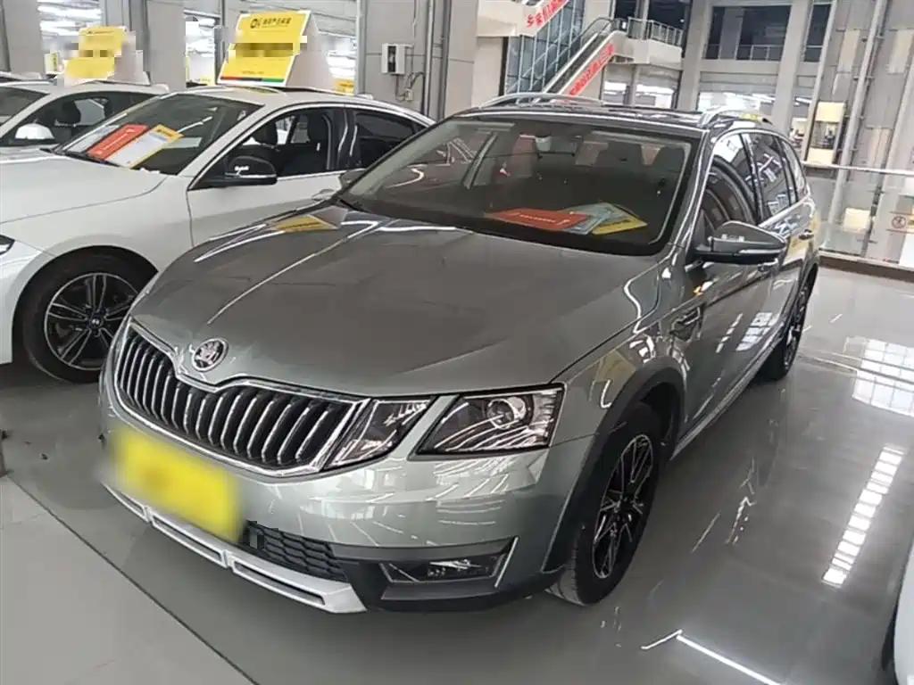 Skoda Octavia Wagon TSI230 DSG Luxury