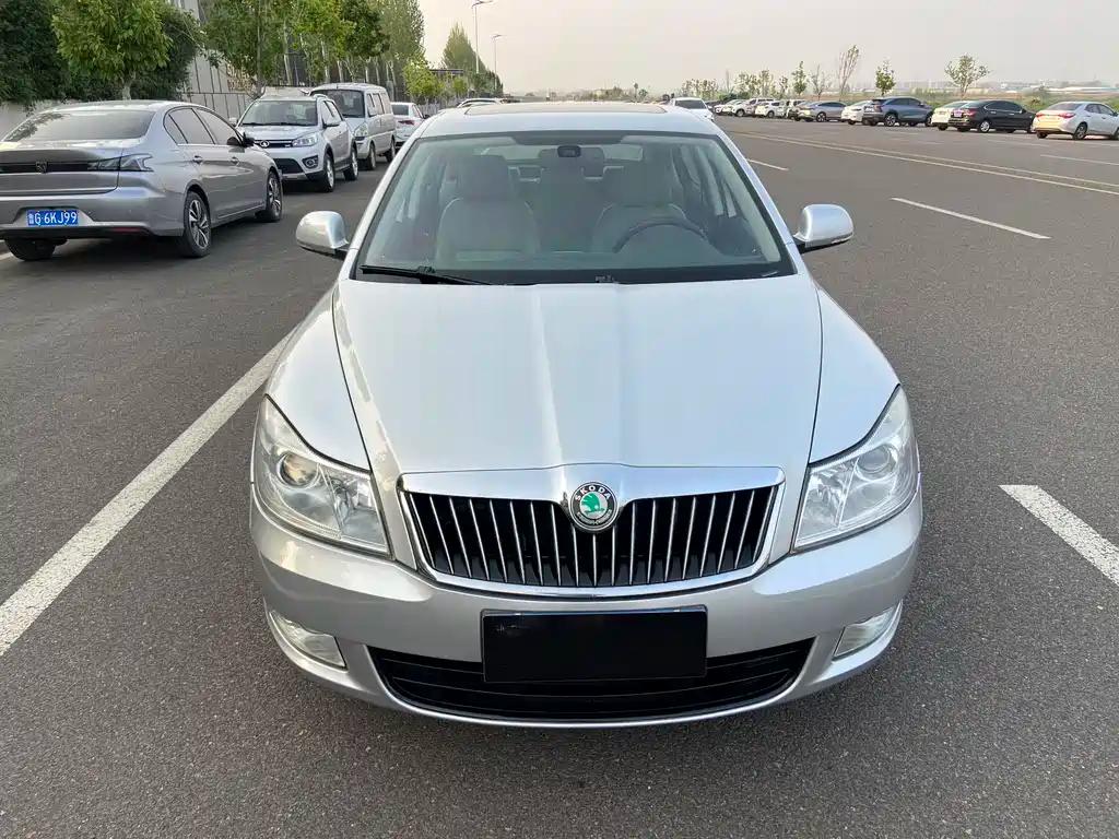 Skoda Octavia 1.6L Auto Elegant