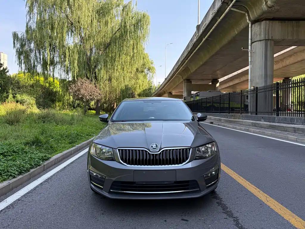Skoda Octavia 1.6L Auto Creation