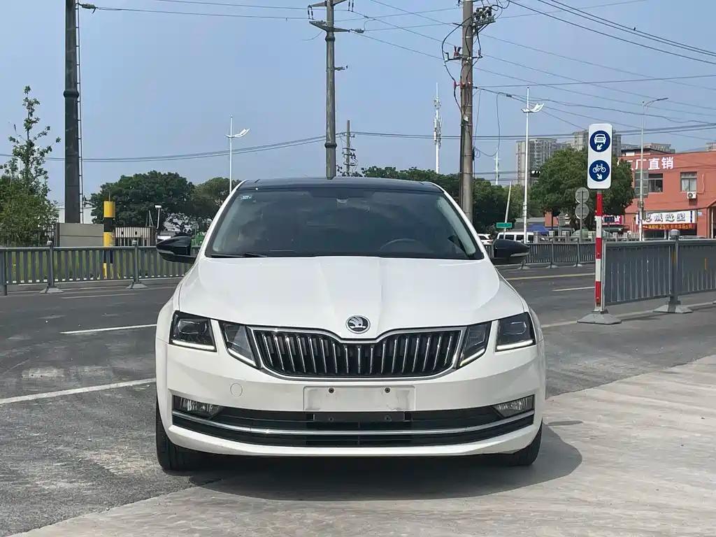 Skoda Octavia TSI280 DSG Luxury
