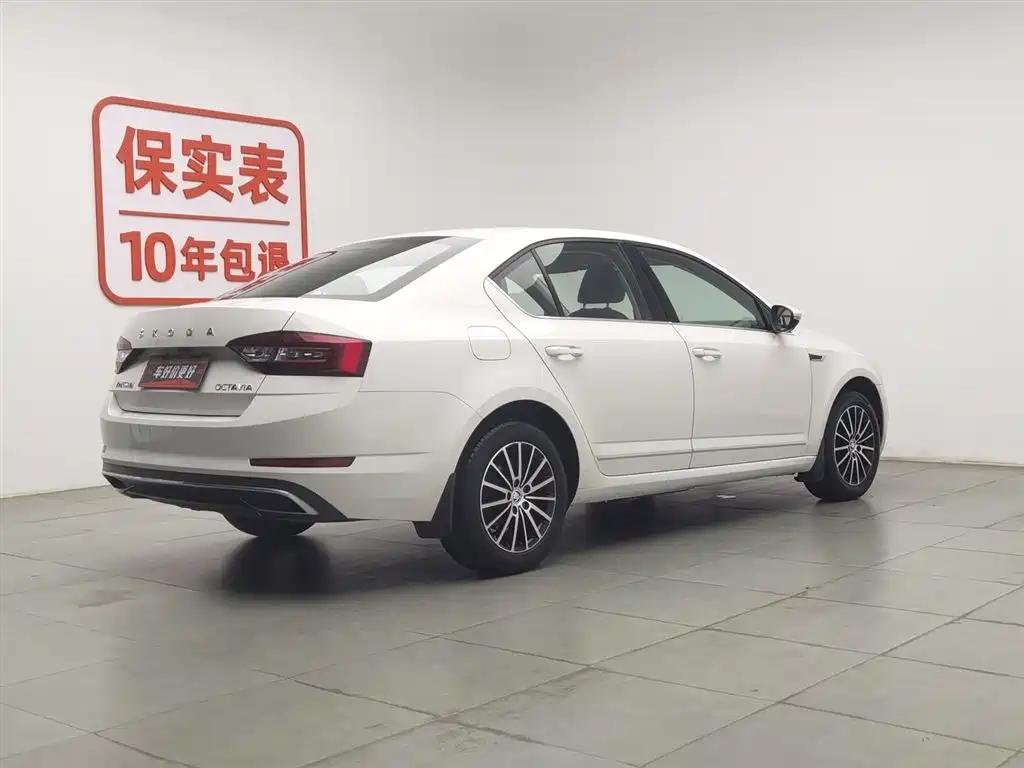 Skoda Octavia 1.5L Auto Smart Travel Luxury