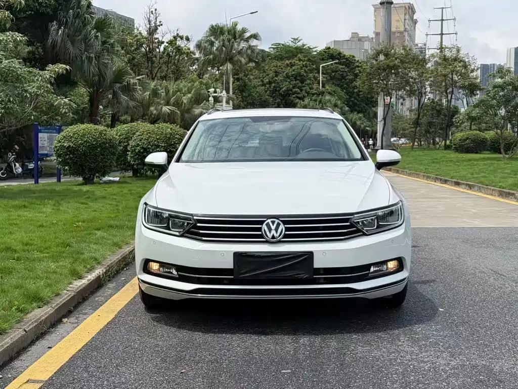Volkswagen Passat Variant 380TSI 2WD Comfort Travel