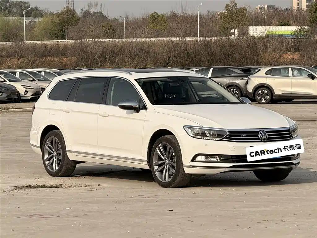 Volkswagen Passat Variant 380TSI 2WD Smooth Travel