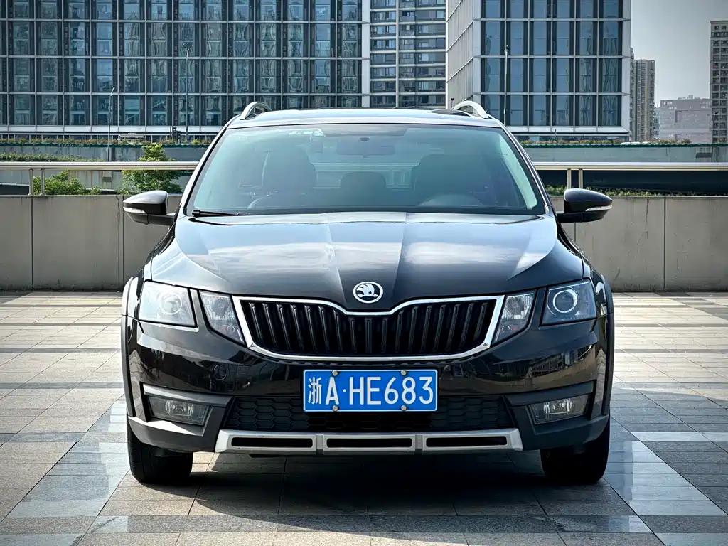 Skoda Octavia Wagon TSI230 DSG Comfort