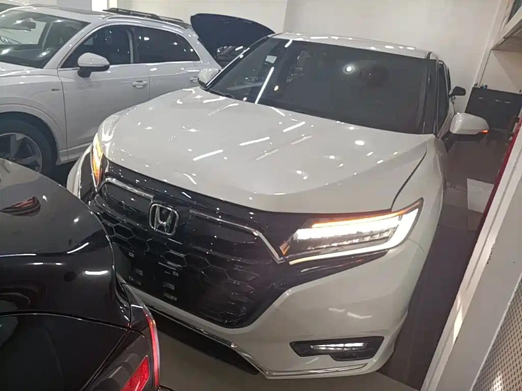 Honda UR-V 240TURBO 2WD Elegant
