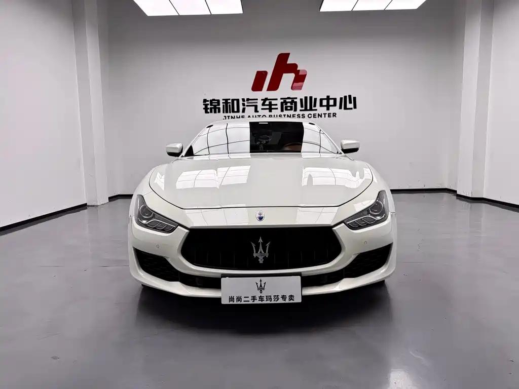 Maserati Ghibli 2.0T Sharp Edge