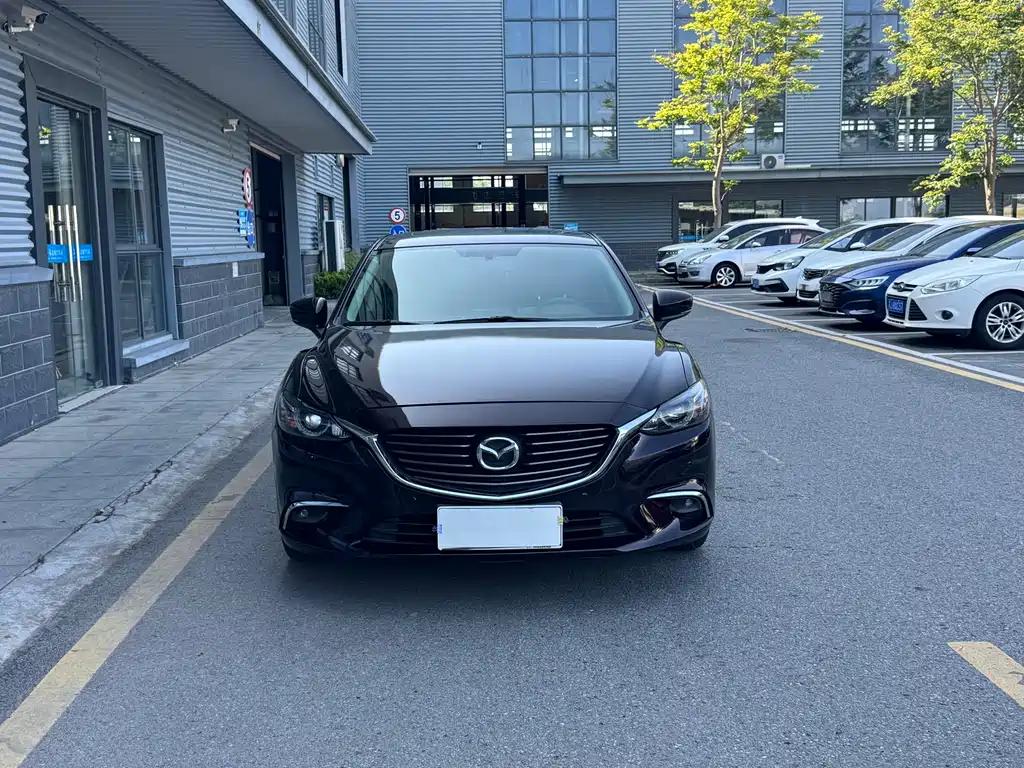 Mazda Atenza 2.0L Blue Sky Luxury CN-V