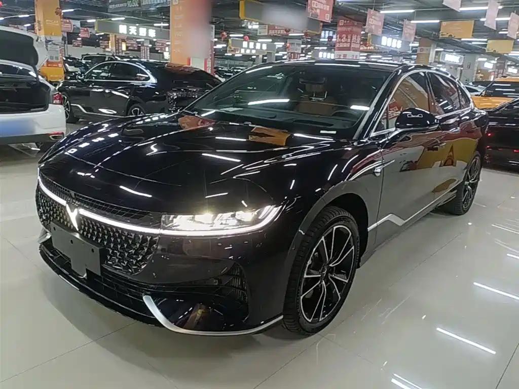 Voyah Zhuiguang PHEV 4WD Ultra Long Range Flagship