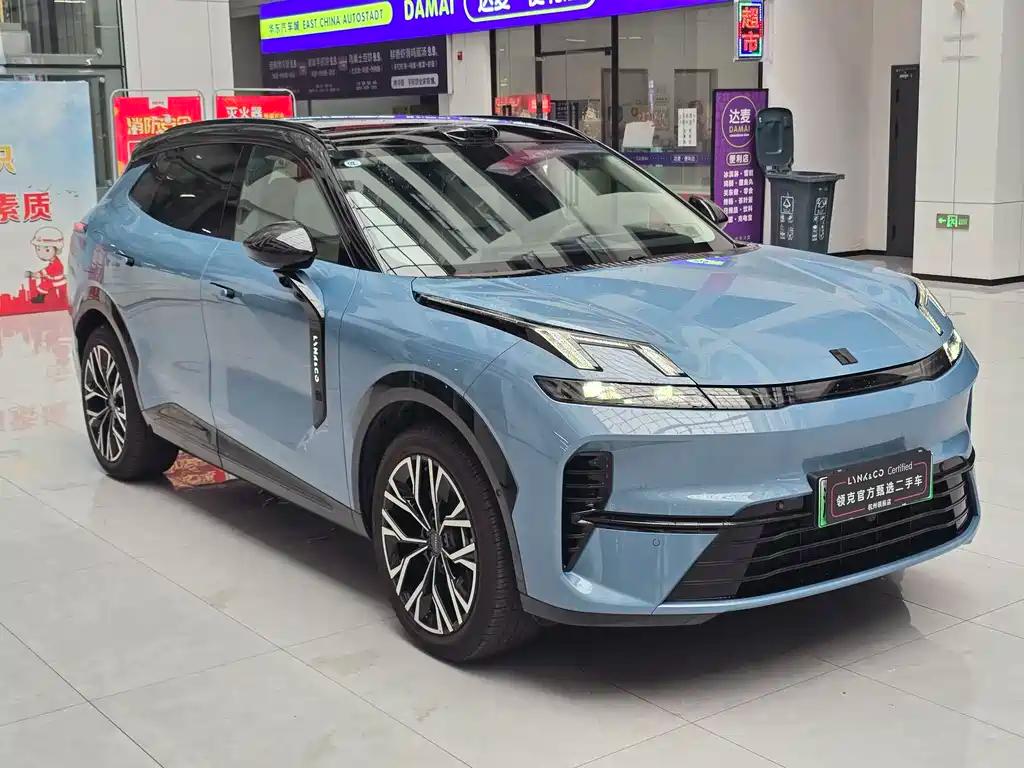 Lynk & Co 08 EM-P 210 4WD Performance Ultra H7
