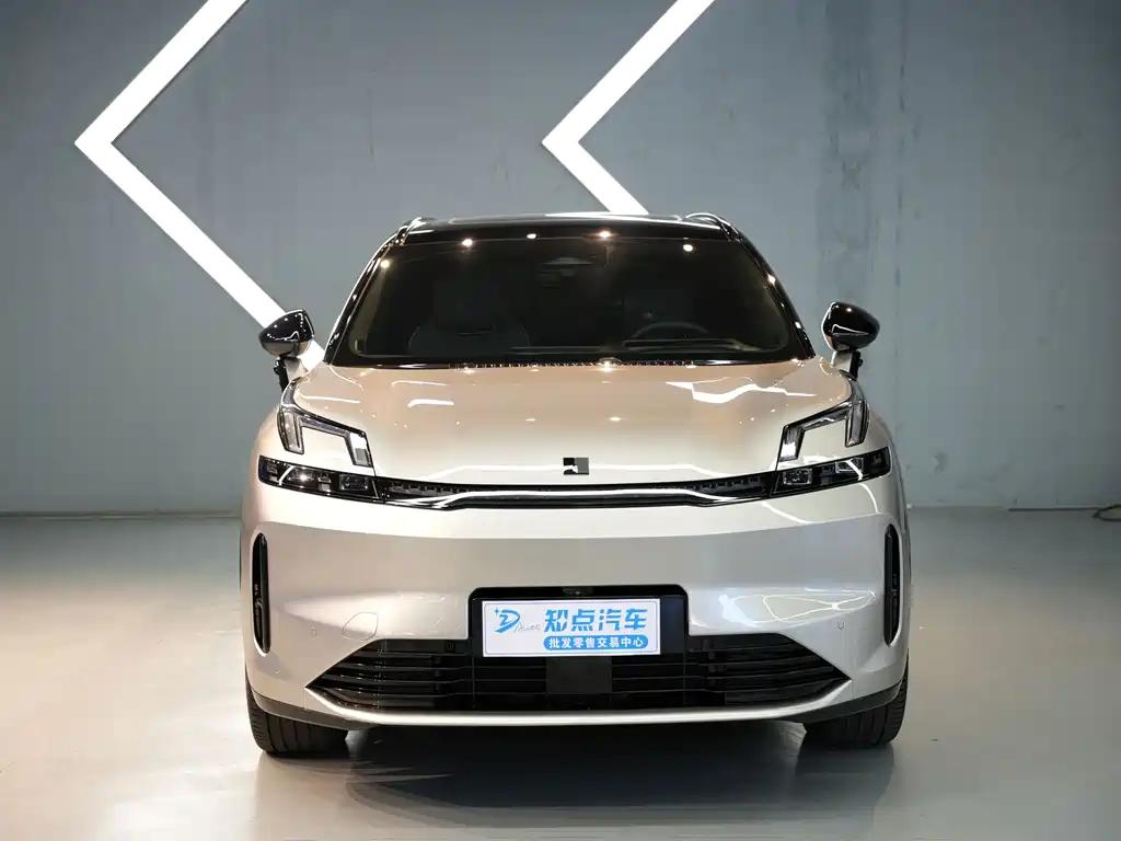 Lynk & Co 08 EM-P 220km 4WD Performance Halo