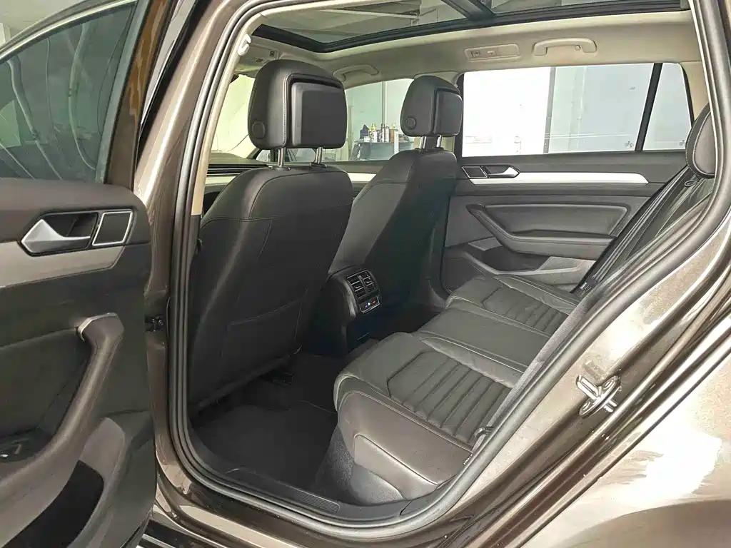 Volkswagen Passat Variant 380TSI 2WD Comfort Travel