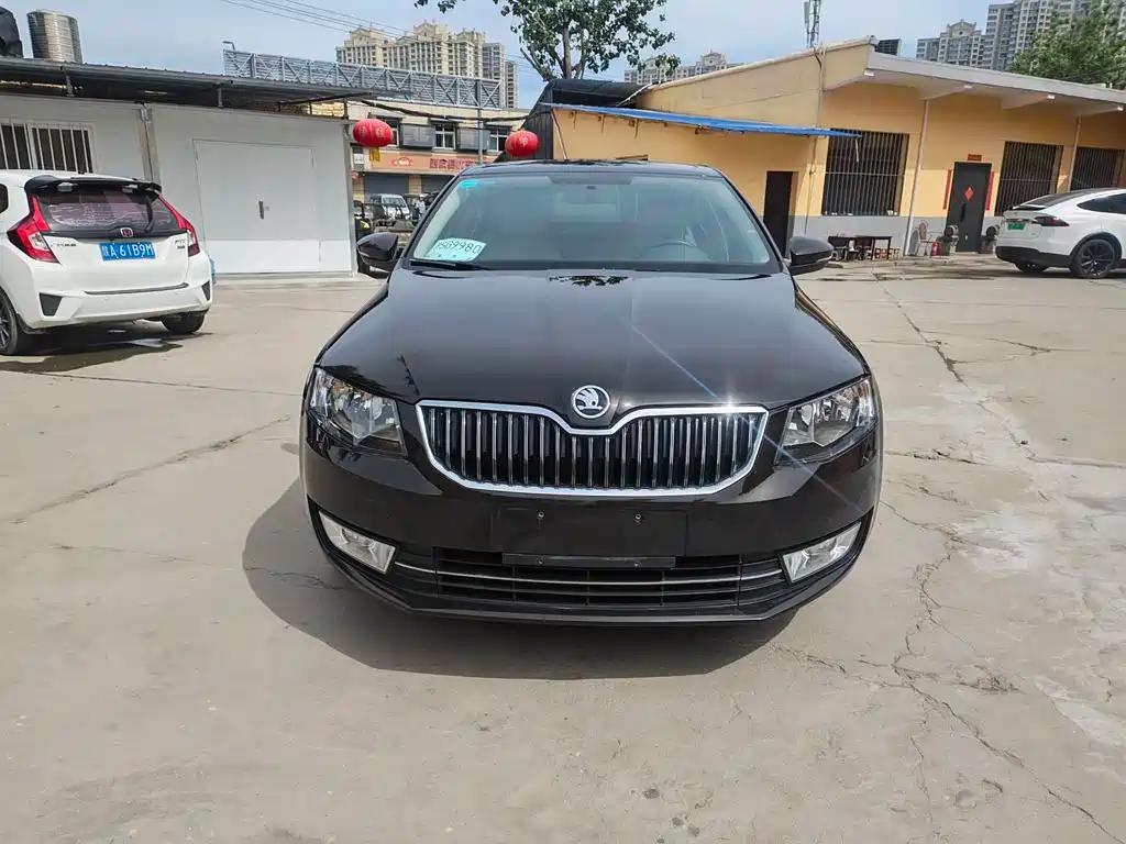 Skoda Octavia 1.6L Auto Elegant