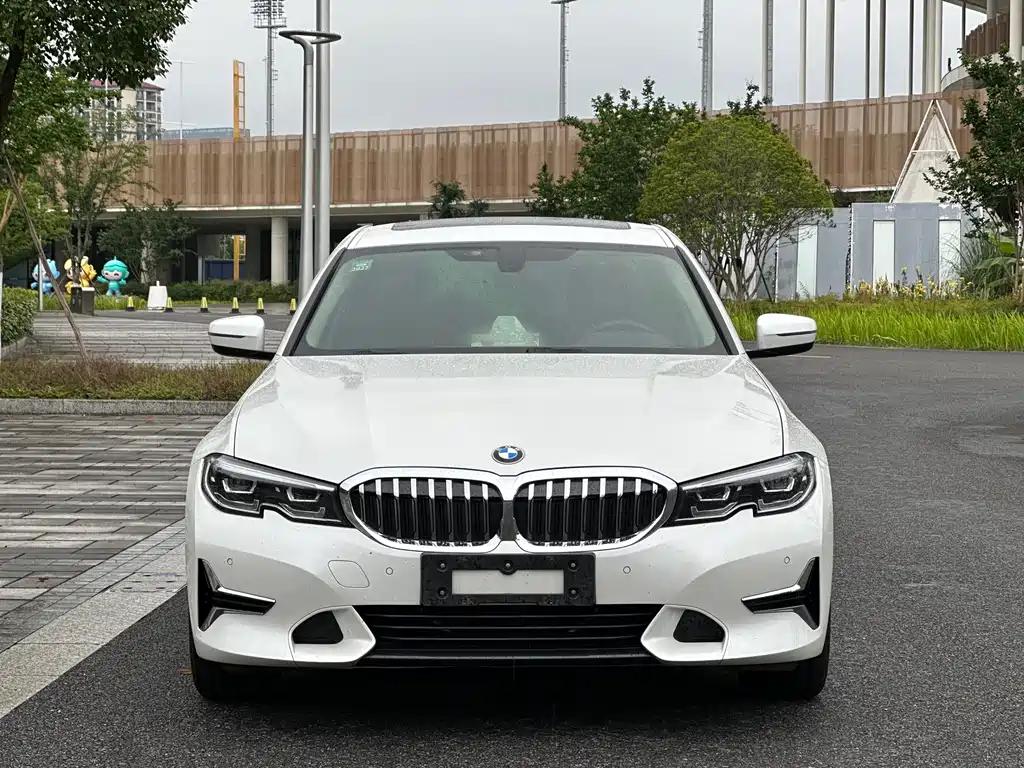 BMW 3 Series 325Li First Edition