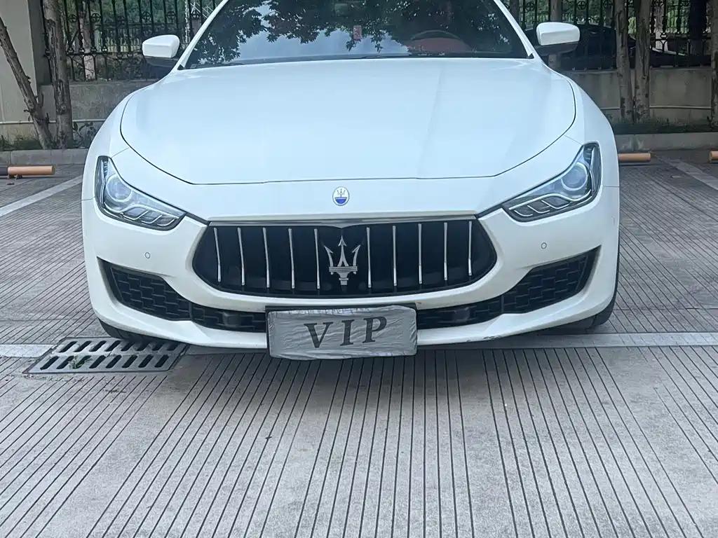 Maserati Ghibli 2.0T Sharp Edge