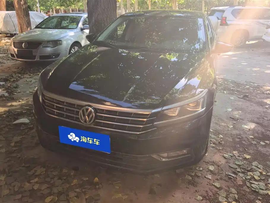 Volkswagen Passat 330TSI DSG Honored
